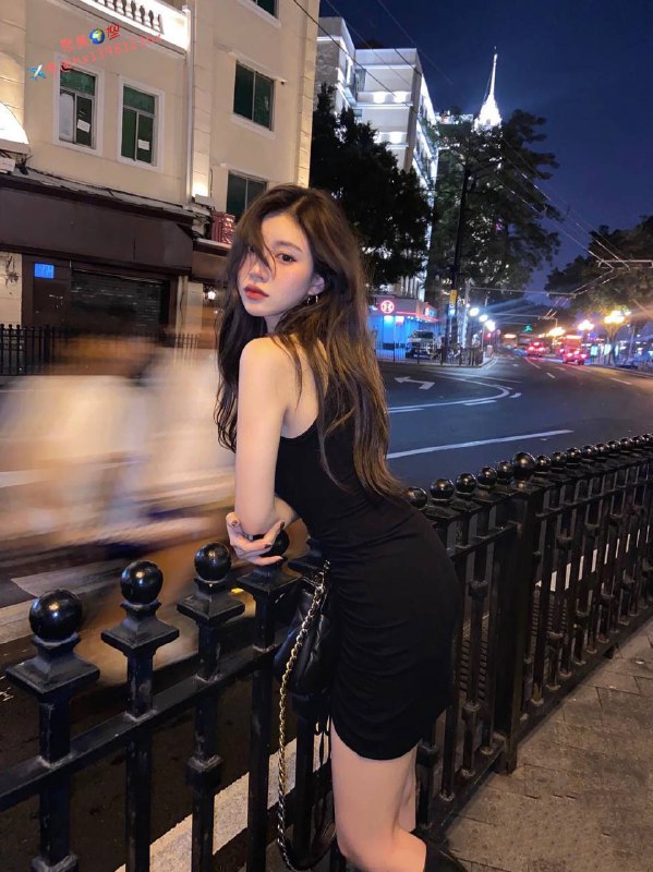 重庆美院艺术生172D极品领家小姐姐首开💝第一次下水、超级邻家小仙女感觉！素质超高、温柔体贴、不事妈、主动大方得体172cm、天然真实🐻D皮肤特别白、吹弹可破、纯兼职！皮肤雪白细腻🈚️纹身不抽烟。A4腰筷子腿。笔直修长。全身🈚️整纯天然好身材真人真照🍃资料不掺一点虚假水分。请认准本人❣️💘给您一个不一样的体验💋