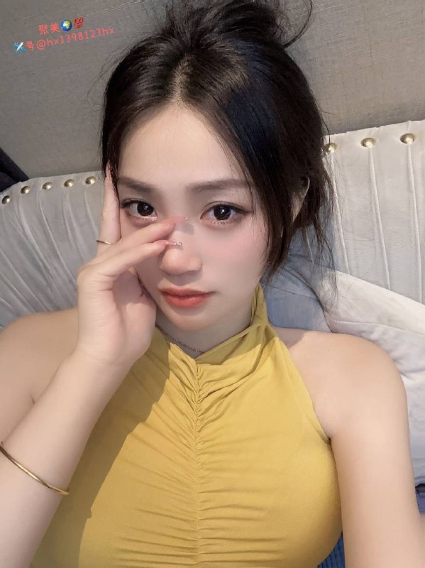 爱民区极品幼师无整超靓176大长腿马甲线！兼职瑜伽教练！天然无整回眸一笑百媚生六宫粉黛无颜色态度温柔，师范学院毕业，会舞蹈，会拉小提琴高素质高情商口技一流，十分配合，女友式服务如果有幸可以邂逅，请不要错过这一次的缘份