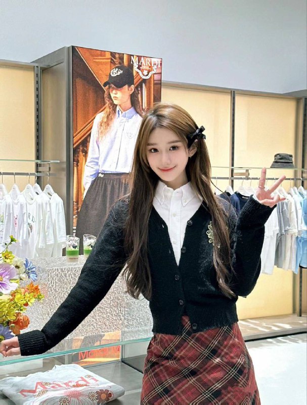 重庆真实学生03年 第一天ʸᵒᵘ ᵃʳᵉ ᵗʰᵉ ᶠⁱʳˢᵗ ᵃⁿᵈ ᵒⁿˡʸ.“你是首选 也是唯一.”⭐️初恋女友 feel身高: 光脚170年龄: 03年罩杯: C