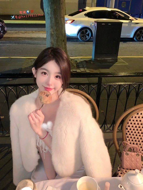 重庆171c 零零后 极品新人小纯• 活泼开朗  温柔可人• 声音甜美 女朋友feel• 真人真照 假赔w 可盐