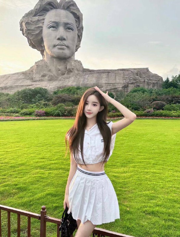 重庆04-168-C 纯新人 舞蹈生 超级白 雪白