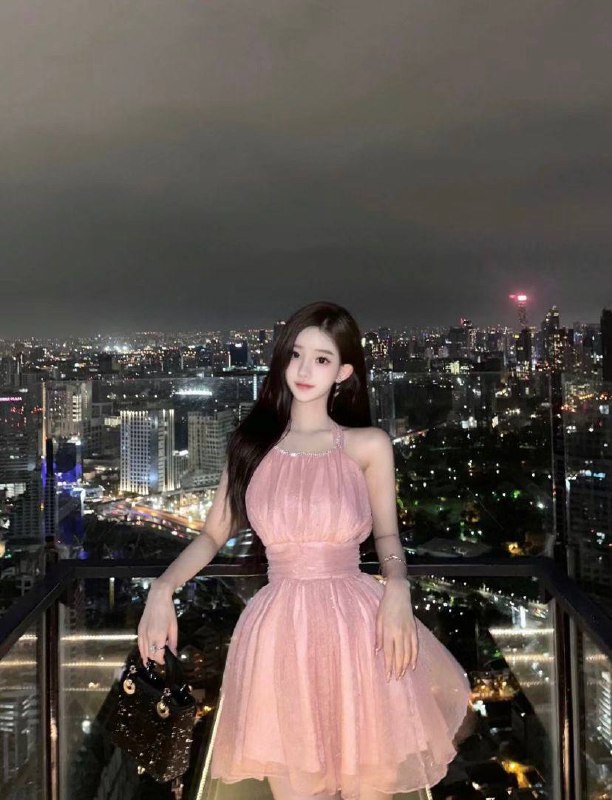 重庆04-168-C 纯新人 舞蹈生 超级白 雪白