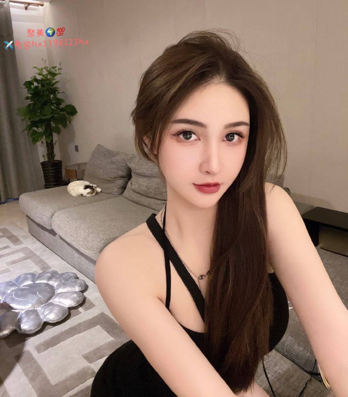 露思仓车模重庆极品❤️人176大E杯雪白车模 高品味 高素质