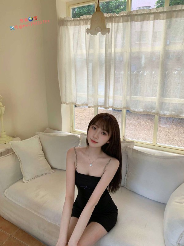 重庆❤️人•04年韩国🇰🇷兼职留学生 中韩交流 •168C 苗条型筷子腿 清纯甜美全身天然无整 无烟无酒 标准女友型