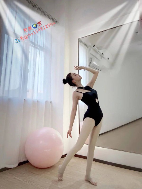 重庆青春靓丽甜美型身高166  体重44    D 20岁