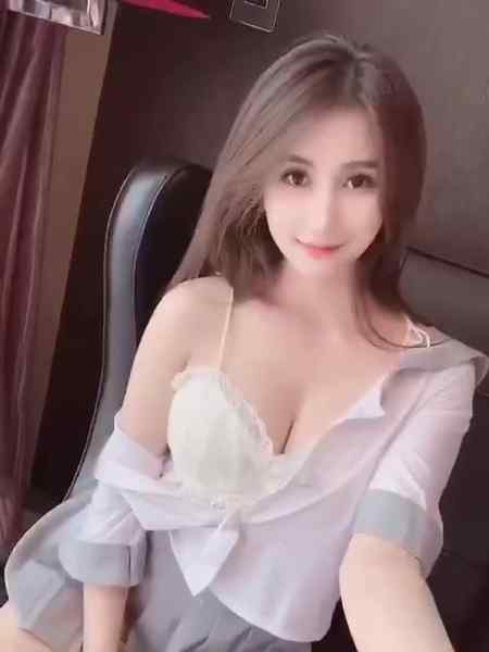 雪白蜜桃臀-健身达人-新人兼职🍑