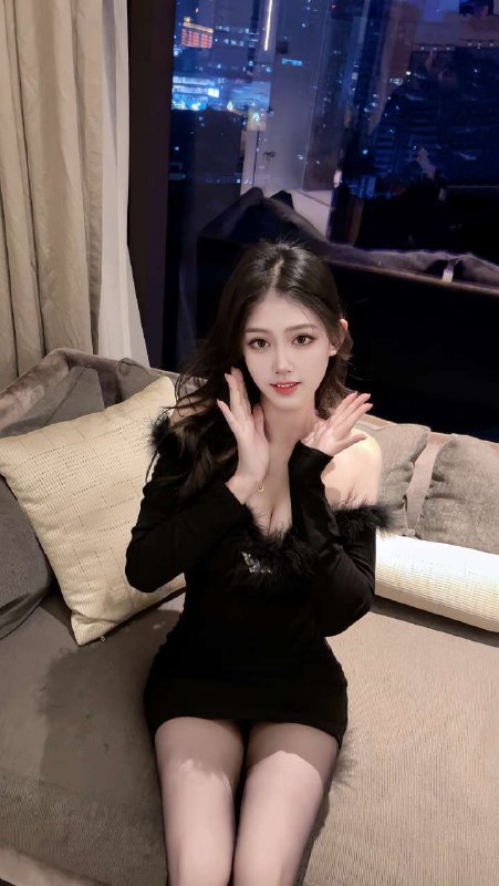 #香港网红博主~1554频道客服:@AnnaGJ168全球客服：@AnnaGJ168bot#按摩#伴游#外围