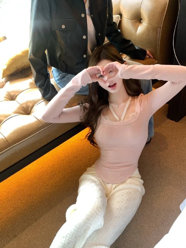 #香港温柔迷人~1447频道客服:@AnnaGJ168全球客服：@AnnaGJ168bot#按摩#伴游#外围