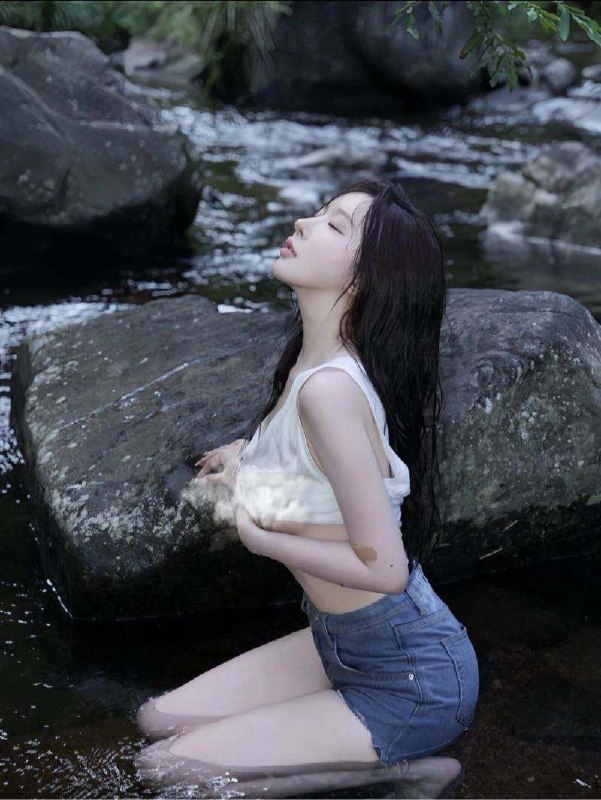 #香港❤️❤️❤️~1333性感小尤物身材超S频道客服:@AnnaGJ168全球客服：@AnnaGJ168bot#反差#按摩#伴游#外围