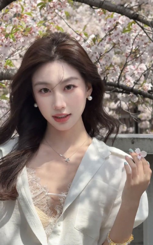 #香港韩系女友~1331频道客服:@AnnaGJ168全球客服：@AnnaGJ168bot#反差#按摩#伴游#外围