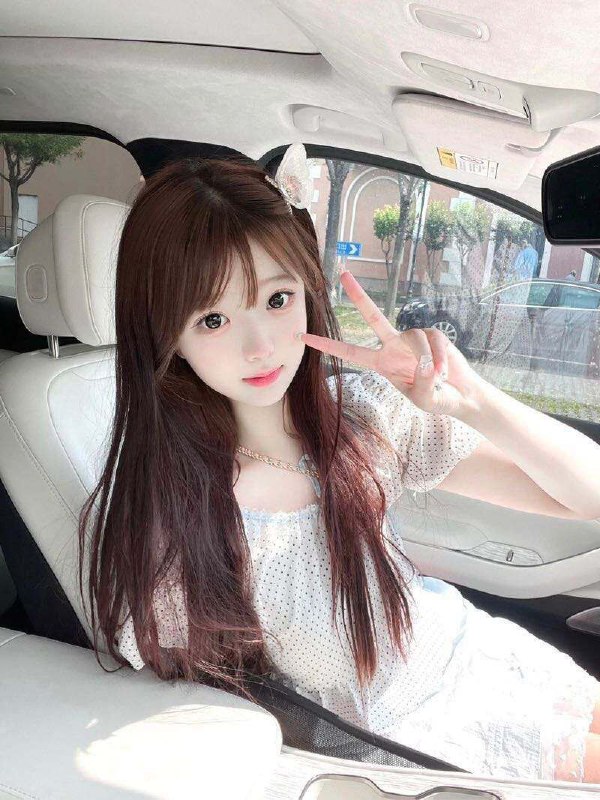 #香港性格温柔~1214170🐻d、40kg频道客服:@AnnaGJ168全球客服：@AnnaGJ168bot#熟女#按摩#伴游#外围