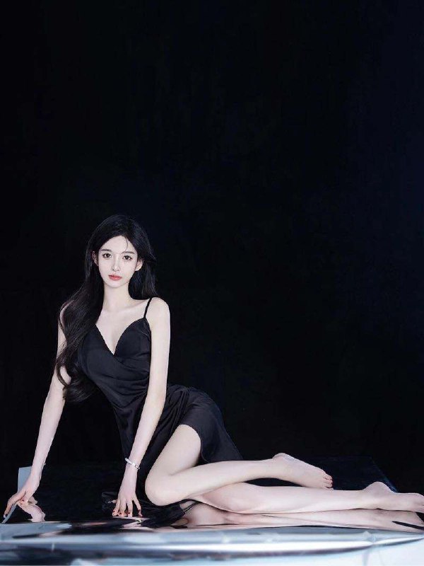 #香港气质女神~1213模特身材 超级长腿天使脸庞    魔鬼身材频道客服:@AnnaGJ168全球客服：@AnnaGJ168bot#熟女#按摩#伴游#外围