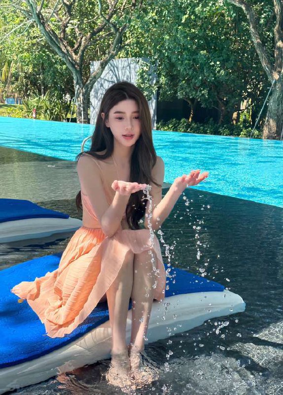 #香港网红模特~1208175 /C频道客服:@AnnaGJ168全球客服：@AnnaGJ168bot#兼职#按摩#伴游#外围