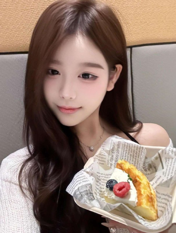 #香港网声音酥酥~1207性格温柔 最佳女友款👩- 梨型身材 腰臀13超级好频道客服:@AnnaGJ168全球客服：@AnnaGJ168bot#兼职#按摩#伴游#外围