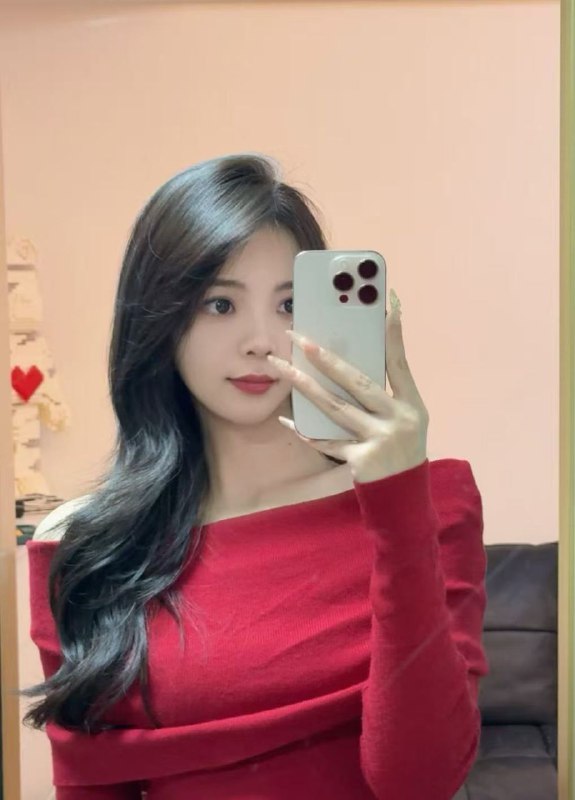 #香港网红兼职~1206（本人比照片好看）频道客服:@AnnaGJ168全球客服：@AnnaGJ168bot#兼职#按摩#伴游#外围