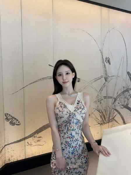 #香港素颜女神~1200167/45kg频道客服:@AnnaGJ168全球客服：@AnnaGJ168bot#香港兼职#香港外围