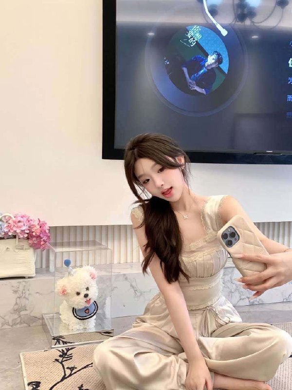 #香港初次兼职~1193💕人 需提前预约165/'D频道客服:@AnnaGJ168全球客服：@AnnaGJ168bot#香港外围