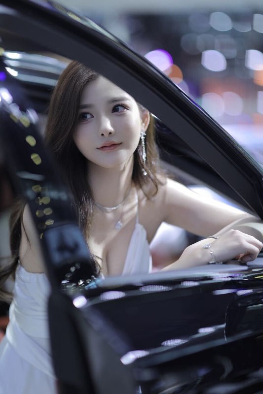 #香港梨涡浅笑 ~1177频道客服:@AnnaGJ168全球客服：@AnnaGJ168bot#香港spa