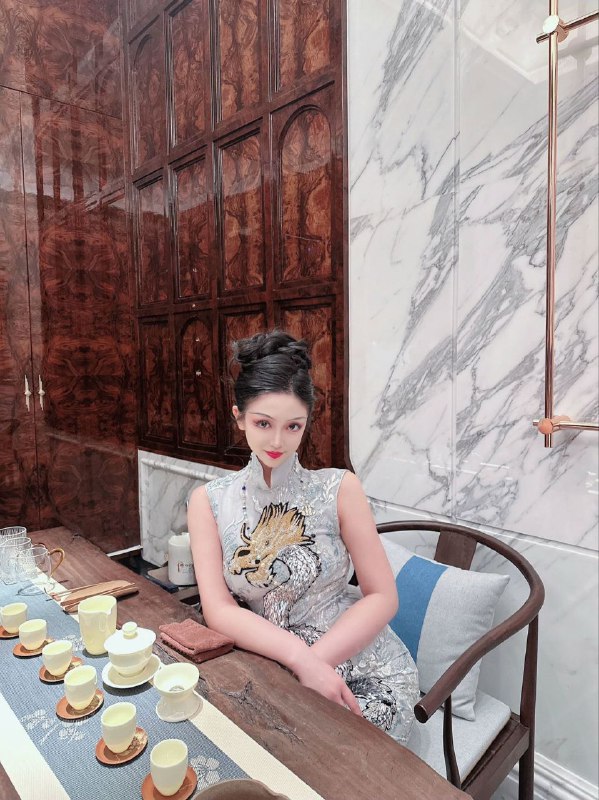 #香港模特兼职~1170短暂停留 提前预约频道客服:@AnnaGJ168全球客服：@AnnaGJ168bot#香港外围#香港小姐