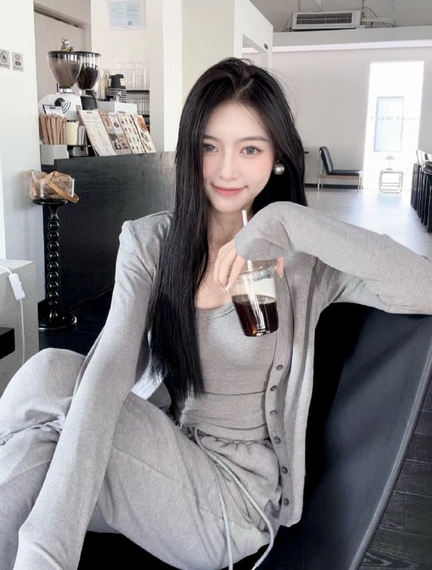 #香港真人真照~1163停留一周频道客服:@AnnaGJ168全球客服：@AnnaGJ168bot#香港上门#香港外围兼职