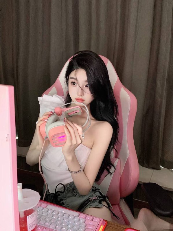 #香港短期兼职~1159风格多变需提前预约频道客服:@AnnaGJ168全球客服：@AnnaGJ168bot#香港兼职#香港外围