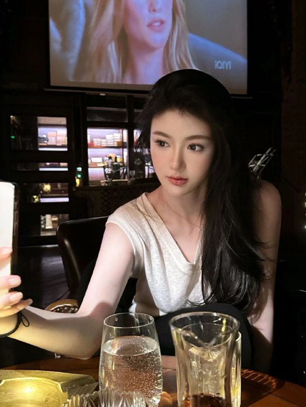 #香港蜜桃🍑臀~1131流利纯正港式粤语频道客服:@AnnaGJ168全球客服：@AnnaGJ168bot#香港兼职#香港外围#香港上门