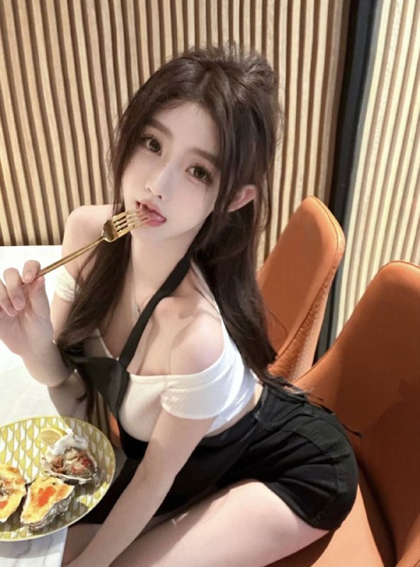 #香港新人首开~1128性格好 善沟通 主动温柔懂配合频道客服:@AnnaGJ168全球客服：@AnnaGJ168bot#香港兼职#香港外围#香港上门