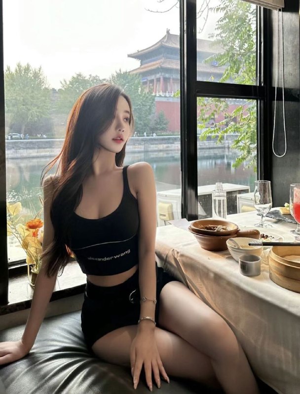 #香港网红兼职~1105频道客服:@AnnaGJ168全球客服：@AnnaGJ168bot#香港兼职#香港伴游