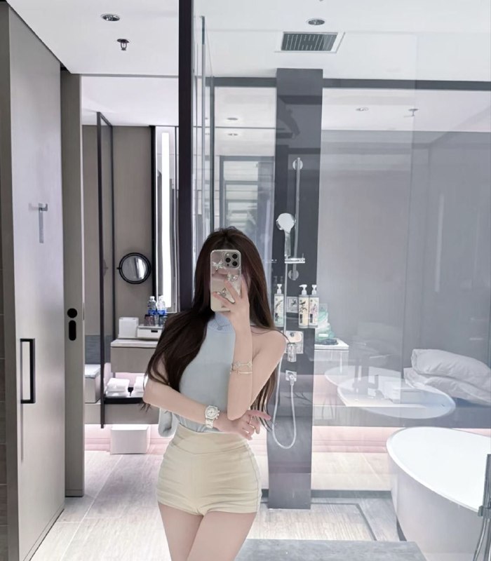 #香港性感洋气~999频道客服:@AnnaGJ168全球客服：@AnnaGJ168bot#香港兼职#香港伴游