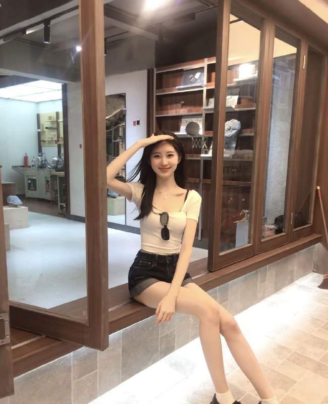 #香港车模兼职~996频道客服:@AnnaGJ168全球客服：@AnnaGJ168bot#香港兼职#香港伴游