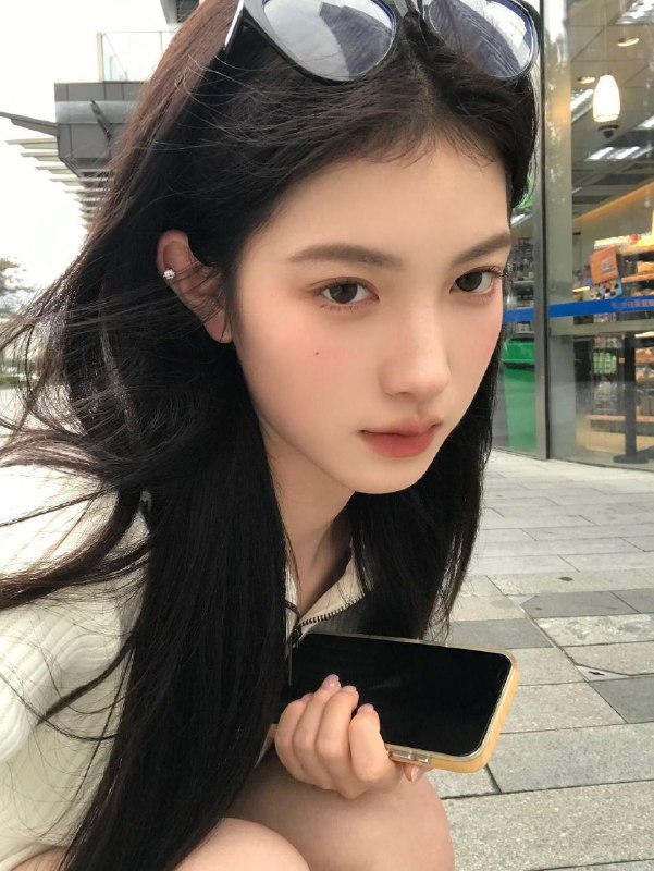 #香港新人兼职~985169cm46kg 04年推荐指数🌟🌟🌟🌟🌟频道客服:@AnnaGJ168全球客服：@AnnaGJ168bot#香港兼职#香港外围#香港上门