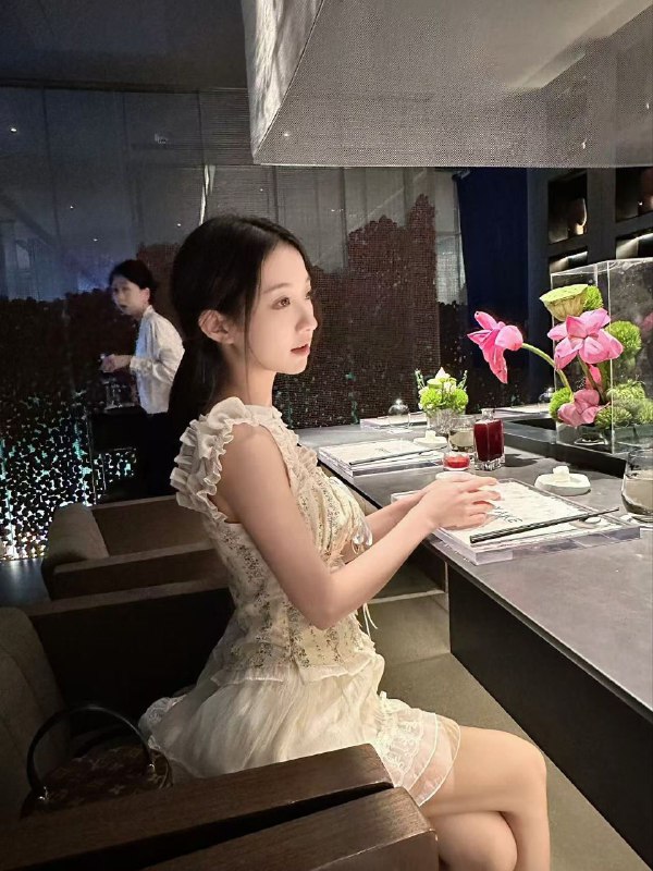 #香港乖巧听话~986脾气好 情绪价值拉满推荐指数🌟🌟🌟🌟🌟频道客服:@AnnaGJ168全球客服：@AnnaGJ168bot#香港兼职#香港外围#香港上门