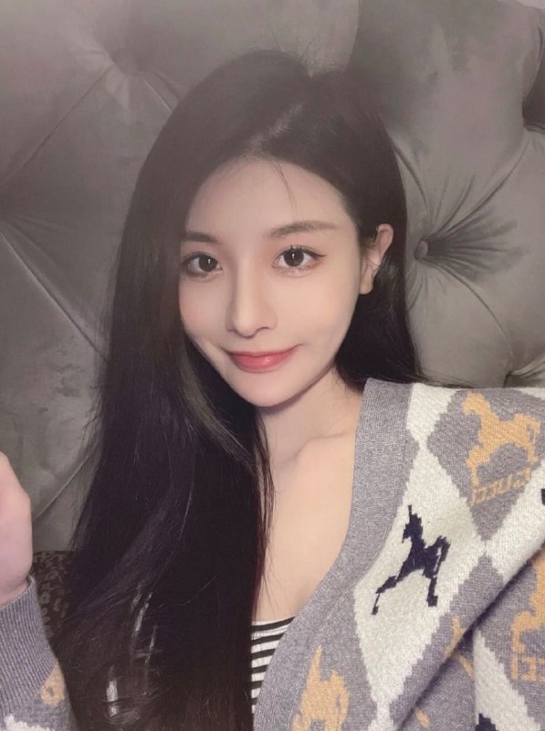 #香港纯欲女友~981会粤语在读研究生 纯兼职纯御仙女反差女友感系列皮肤雪白 气质类型 素质高真人真照，配合度极高推荐指数🌟🌟🌟🌟🌟频道客服:@AnnaGJ168全球客服：@AnnaGJ168bot#香港兼职#香港外围#香港上门