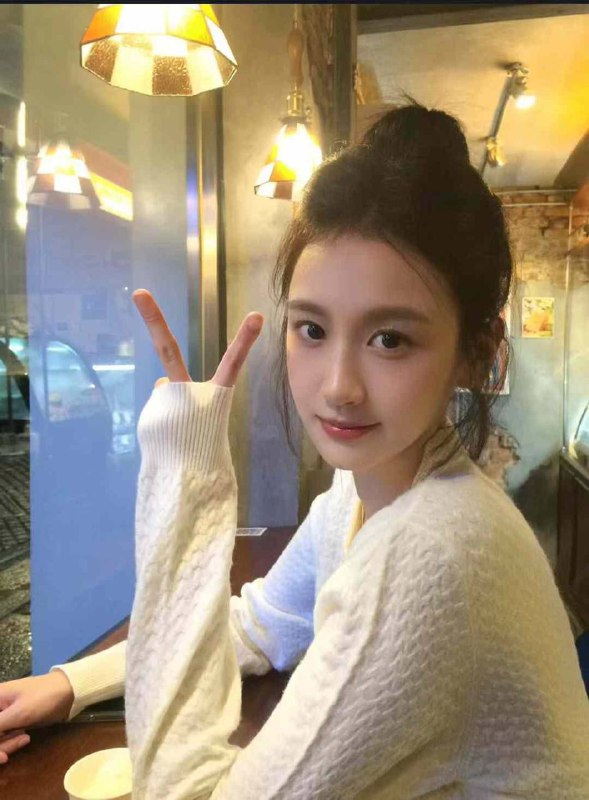 #香港预热新人~97605年 身高172，皮肤白嫩光滑细腻推荐指数🌟🌟🌟🌟🌟频道客服:@AnnaGJ168全球客服：@AnnaGJ168bot#香港兼职#香港外围#香港上门