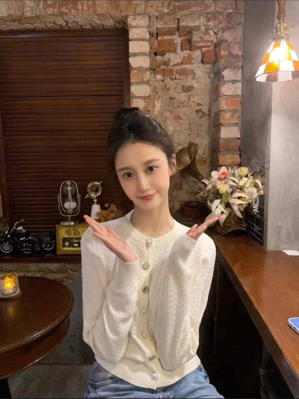 #香港预热新人~97605年 身高172，皮肤白嫩光滑细腻推荐指数🌟🌟🌟🌟🌟频道客服:@AnnaGJ168全球客服：@AnnaGJ168bot#香港兼职#香港外围#香港上门