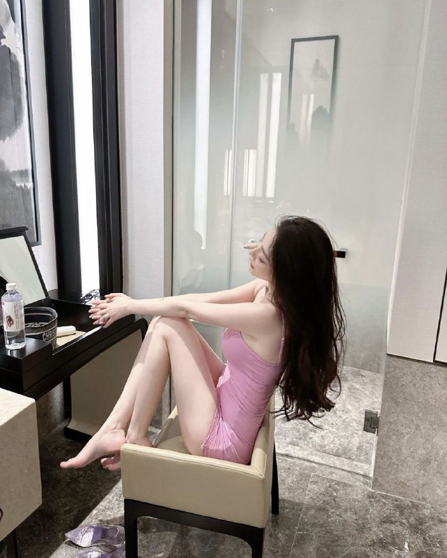 #香港签约模特~975170身高 体重95斤🐻D高学历 谈吐有方 只接高素质客户推荐指数🌟🌟🌟🌟🌟频道客服:@AnnaGJ168全球客服：@AnnaGJ168bot#香港兼职#香港外围#香港上门