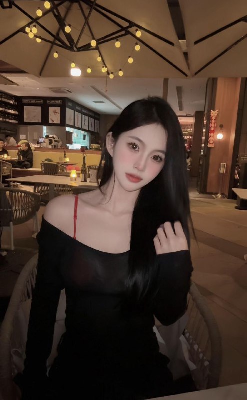 #香港温柔女友~950精致纯欲款04年• 69 kiss共🛀• 筷子腿 水蛇腰 性格温柔体贴推荐指数🌟🌟🌟🌟🌟频道客服:@AnnaGJ168全球客服：@AnnaGJ168bot#香港兼职#香港外围#香港上门