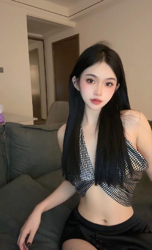 #香港温柔女友~950精致纯欲款04年• 69 kiss共🛀• 筷子腿 水蛇腰 性格温柔体贴推荐指数🌟🌟🌟🌟🌟频道客服:@AnnaGJ168全球客服：@AnnaGJ168bot#香港兼职#香港外围#香港上门