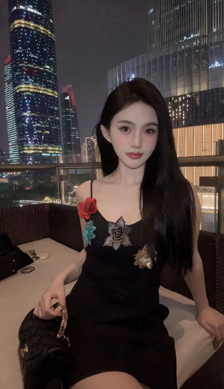 #香港温柔女友~950精致纯欲款04年• 69 kiss共🛀• 筷子腿 水蛇腰 性格温柔体贴推荐指数🌟🌟🌟🌟🌟频道客服:@AnnaGJ168全球客服：@AnnaGJ168bot#香港兼职#香港外围#香港上门