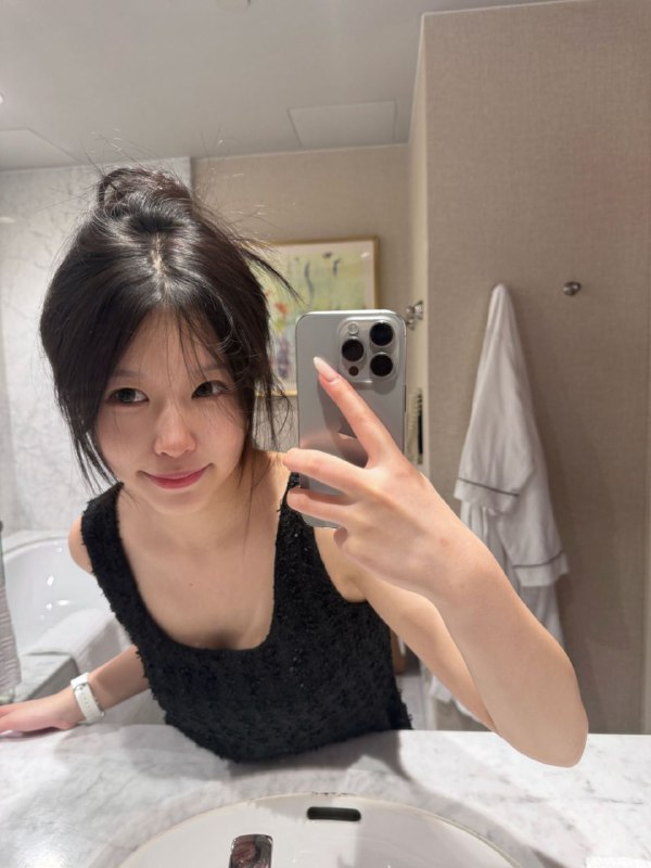 #香港短开兼职~946本人真实照片原生态未整 甜美可爱 可御可甜配合度高 听话 翘臀推荐指数🌟🌟🌟🌟🌟频道客服:@AnnaGJ168全球客服：@AnnaGJ168bot#香港兼职#香港外围#香港上门