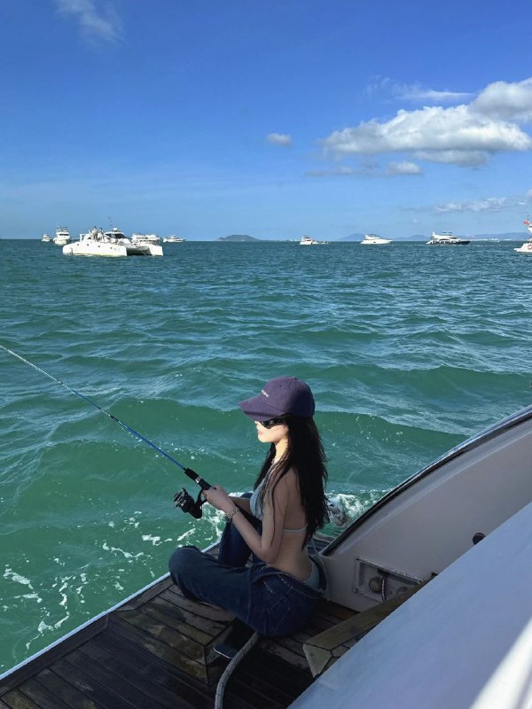 #香港短开兼职~946本人真实照片原生态未整 甜美可爱 可御可甜配合度高 听话 翘臀推荐指数🌟🌟🌟🌟🌟频道客服:@AnnaGJ168全球客服：@AnnaGJ168bot#香港兼职#香港外围#香港上门