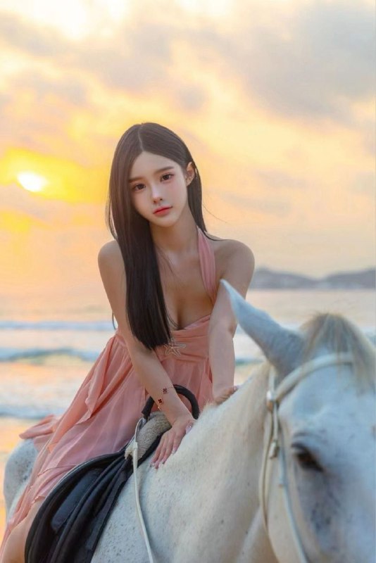 #香港纯欲兼职~930甜美温柔 皮肤雪白平时健身性格好声音甜美 治愈系女友风A4腰蜜桃臀腿长腰细马甲线推荐指数🌟🌟🌟🌟🌟频道客服:@AnnaGJ168全球客服：@AnnaGJ168bot#香港兼职#香港外围#香港上门