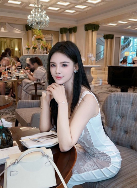 #香港时尚白领~927細腰筷子腿 温柔体贴人美声甜身材比例完美 腿控必備 高級氣質女友feel天然去雕饰 本人比照片好看 支持任何驗推荐指数🌟🌟🌟🌟🌟频道客服:@AnnaGJ168全球客服：@AnnaGJ168bot#香港兼职#香港外围#香港上门