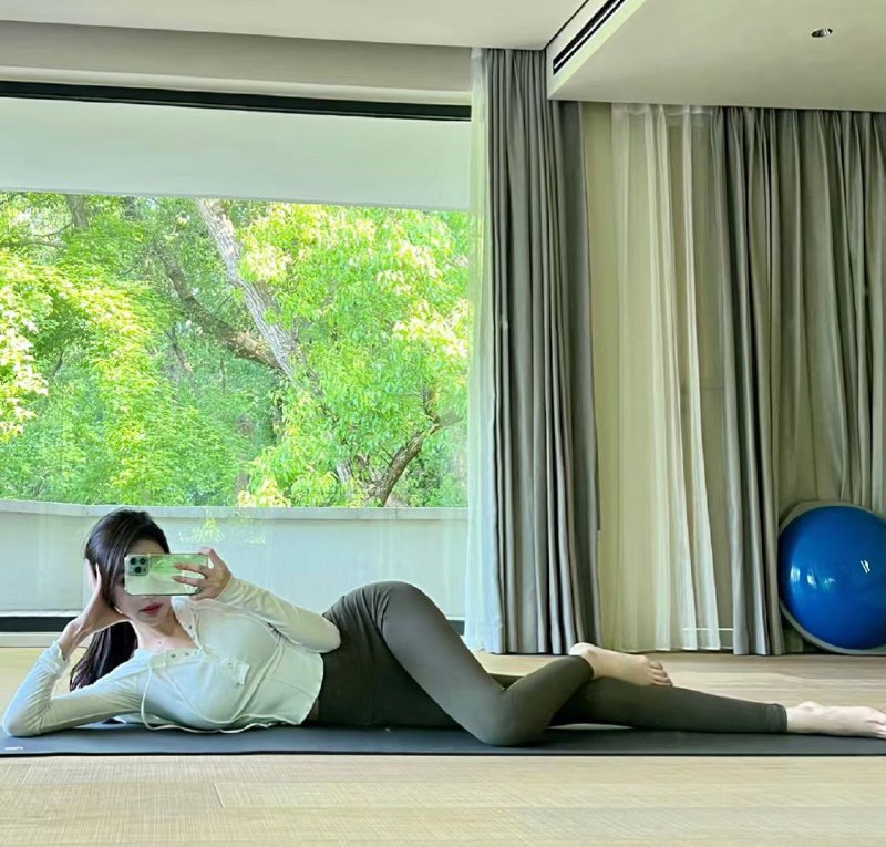 #香港皮肤白嫩~918新人 净足167E真胸 45kg  声音甜美 不🚬不🍺只针对高素质推荐指数🌟🌟🌟🌟🌟频道客服:@AnnaGJ168全球客服：@AnnaGJ168bot#香港兼职#香港外围#香港上门