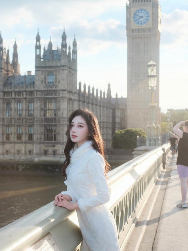 #香港声音勾魂~909皮膚白裡透紅S型身材 小細腰 筷子腿超紧致💧润大眼正妹氣質 声音软糯高素质 配合度极高 最高服務態度100%好評推荐指数🌟🌟🌟🌟🌟频道客服:@AnnaGJ168全球客服：@AnnaGJ168bot#香港兼职#香港外围#香港上门