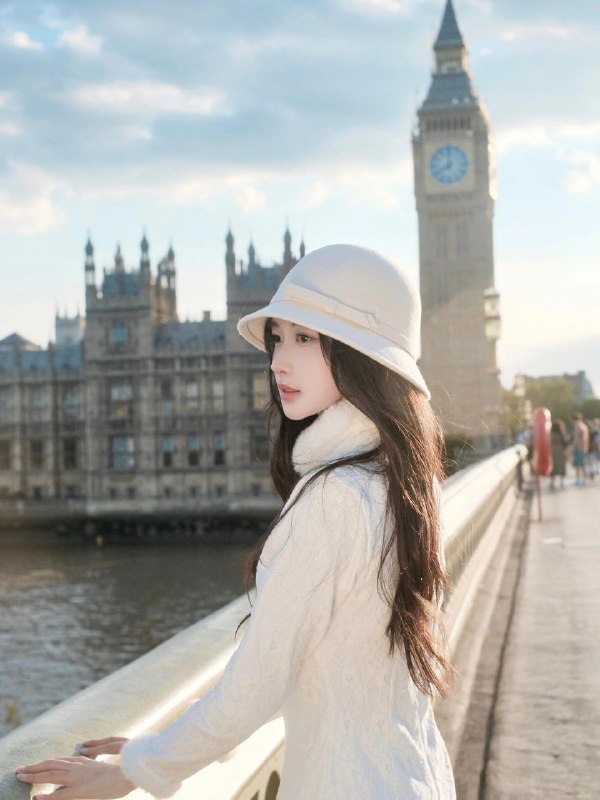 #香港声音勾魂~909皮膚白裡透紅S型身材 小細腰 筷子腿超紧致💧润大眼正妹氣質 声音软糯高素质 配合度极高 最高服務態度100%好評推荐指数🌟🌟🌟🌟🌟频道客服:@AnnaGJ168全球客服：@AnnaGJ168bot#香港兼职#香港外围#香港上门