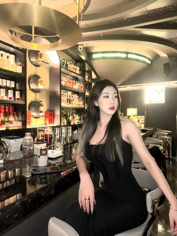 #香港大长腿~891配合度极高 声音极具魅力，•诚挚服务 期待与您相约频道客服:@AnnaGJ168#香港兼职#香港外围#香港上门