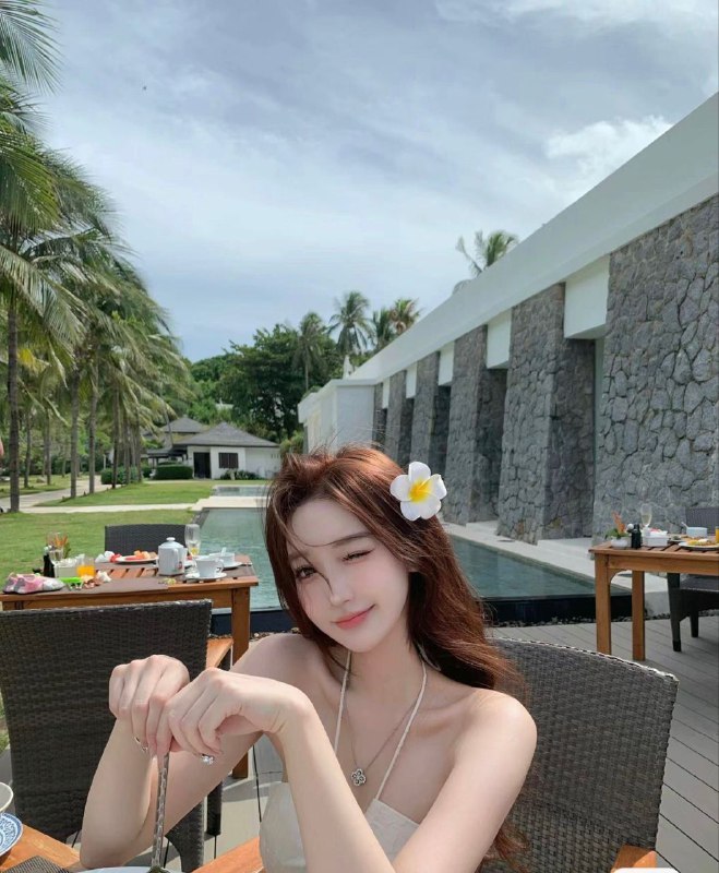 #香港网红兼职~889谈吐优雅.可纯可欲.待客如男友•诚挚服务 期待与您相约频道客服:@AnnaGJ168#香港兼职#香港外围#香港上门