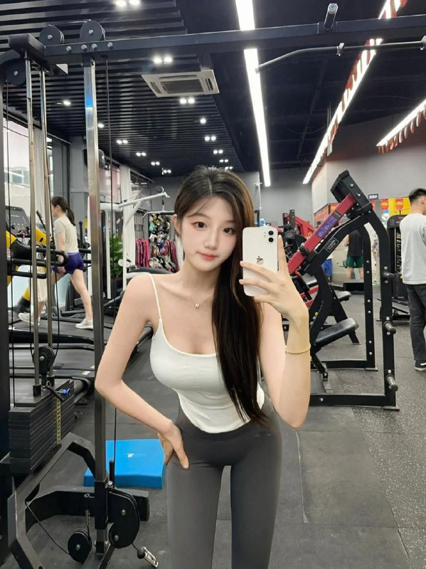 #深圳🦋天热美女 ～117🌟性格温柔皮肤雪白🈚️纹身🌟🉑️🐍🉑️69紧致氵多🌟三点粉🌐频道客服@AnnaGJ168