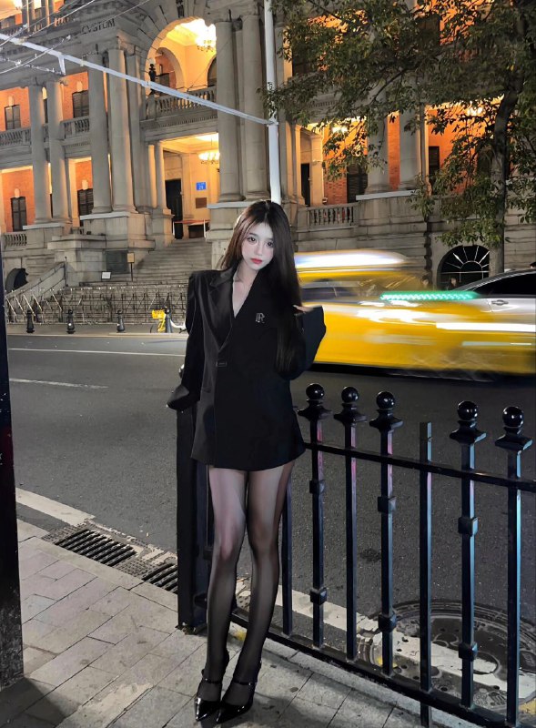 #深圳🦋模特兼职  ～105High:172Bust:D🐻Hobby:瑜伽  健身   旅游  游泳🏊高素质  皮肤雪白  温柔体贴   懂事只接素质客户  期待与你相遇💕💕💕🌐频道客服@AnnaGJ168